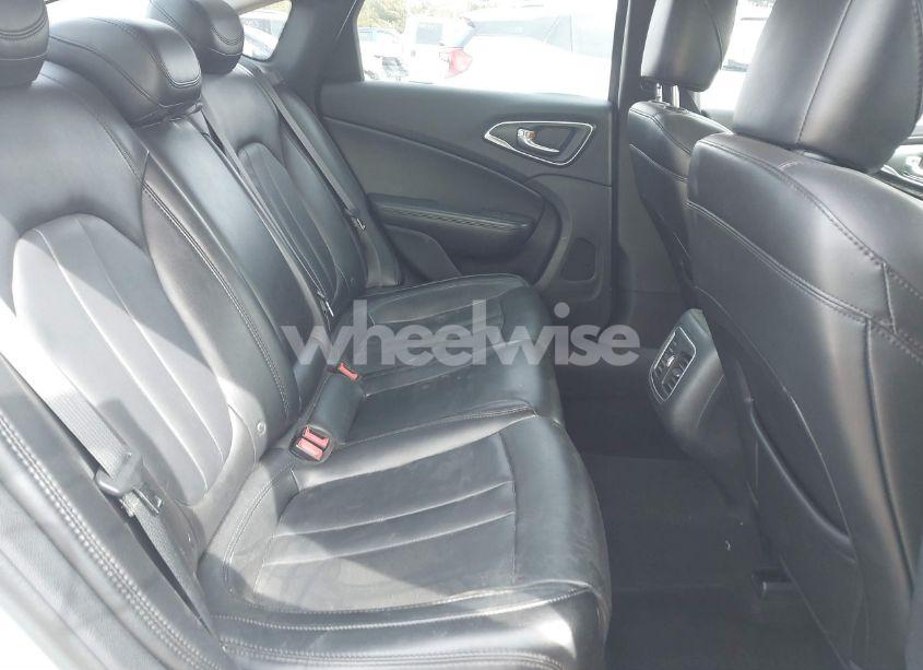 Photo 8 of 2015 Chrysler 200 C (VIN 1C3CCCEG7FN542854)