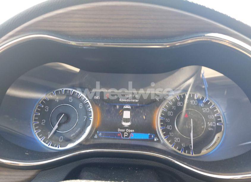 Photo 7 of 2015 Chrysler 200 C (VIN 1C3CCCEG8FN598172)