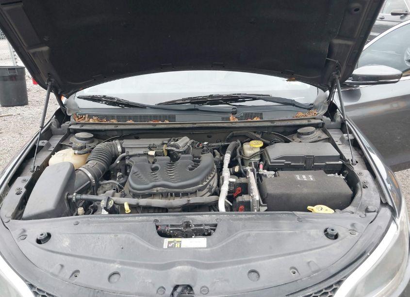 Photo 10 of 2015 Chrysler 200 C (VIN 1C3CCCEG8FN656930)