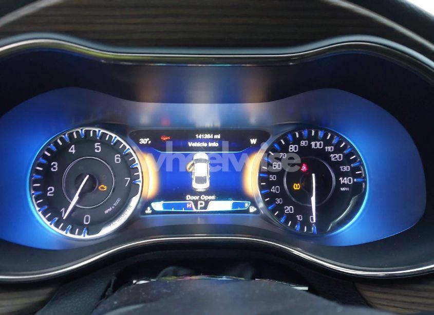 Photo 7 of 2015 Chrysler 200 C (VIN 1C3CCCEG8FN664509)