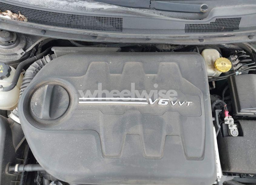 Photo 10 of 2015 Chrysler 200 C (VIN 1C3CCCEG9FN512383)