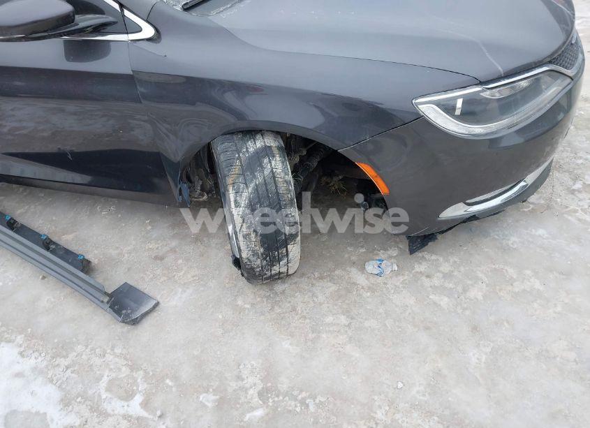 Photo 6 of 2015 Chrysler 200 C (VIN 1C3CCCEG9FN512383)