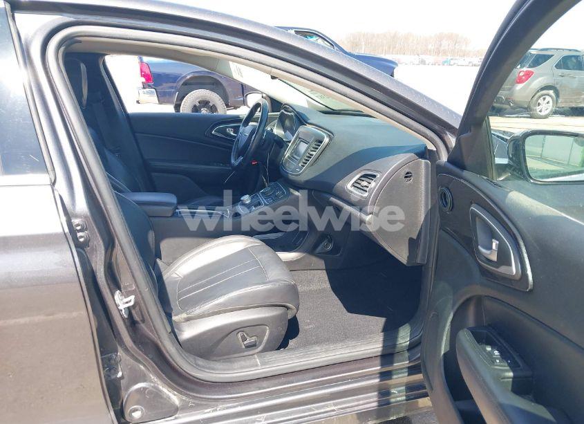 Photo 5 of 2015 Chrysler 200 C (VIN 1C3CCCEG9FN530575)