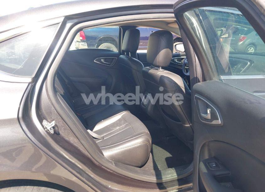 Photo 8 of 2015 Chrysler 200 C (VIN 1C3CCCEG9FN530575)