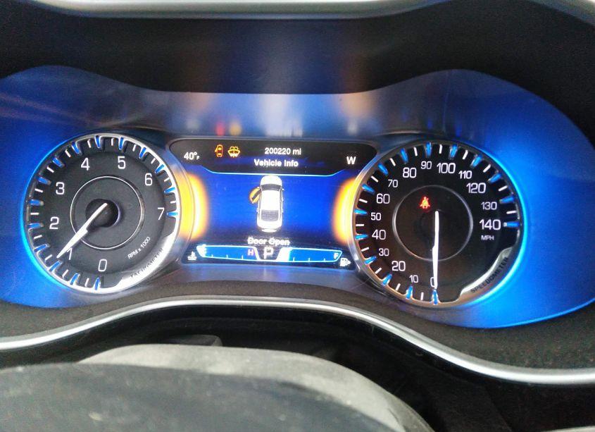 Photo 7 of 2015 Chrysler 200 C (VIN 1C3CCCEG9FN553709)