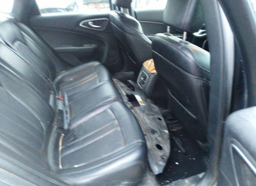 Photo 8 of 2015 Chrysler 200 C (VIN 1C3CCCEG9FN553709)