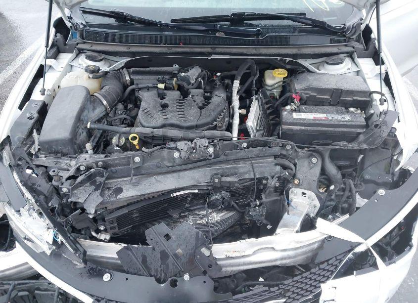 Photo 9 of 2015 Chrysler 200 C (VIN 1C3CCCEG9FN664891)