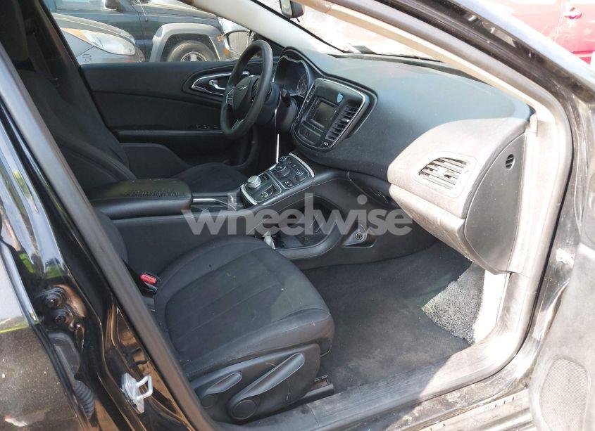 Photo 5 of 2015 Chrysler 200 LX (VIN 1C3CCCFB0FN655466)