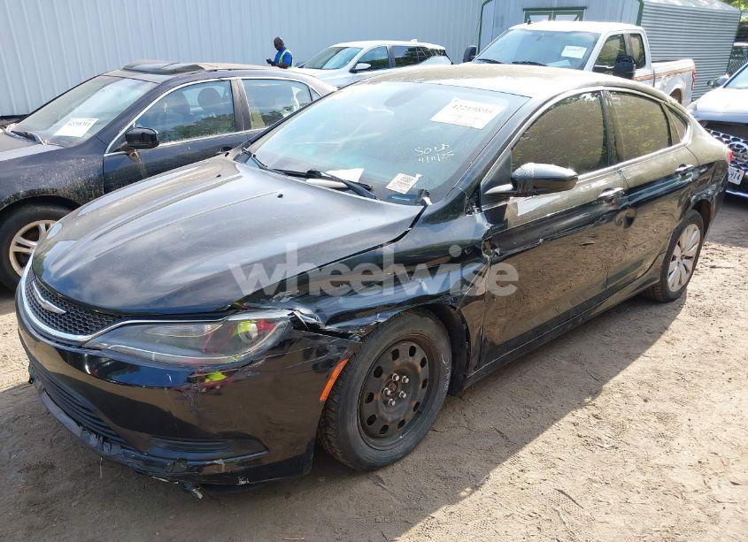 Photo 6 of 2015 Chrysler 200 LX (VIN 1C3CCCFB0FN655466)