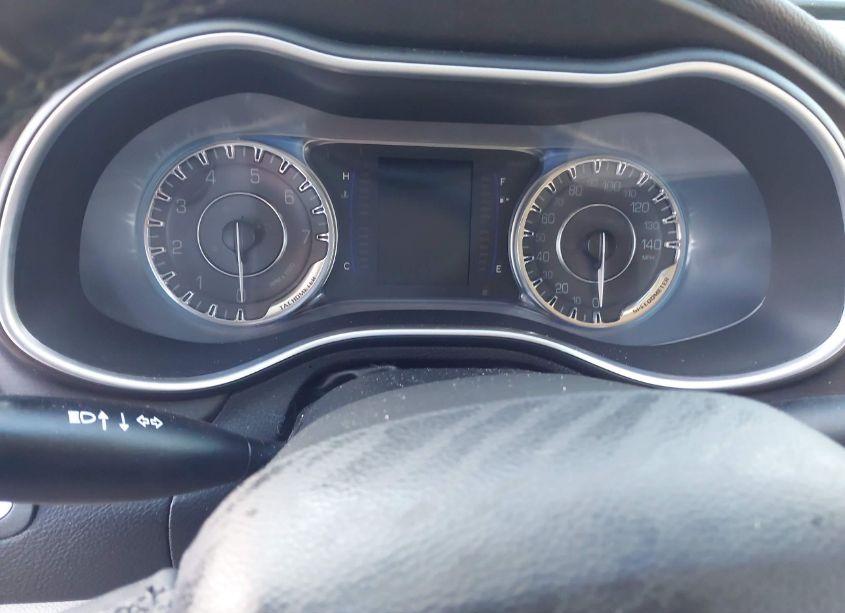 Photo 7 of 2016 Chrysler 200 TOURING (VIN 1C3CCCFB0GN182282)