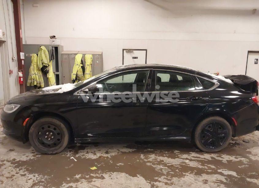 Photo 14 of 2015 Chrysler 200 LX (VIN 1C3CCCFB1FN622072)