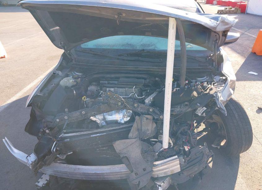 Photo 10 of 2016 Chrysler 200 TOURING (VIN 1C3CCCFB2GN182493)