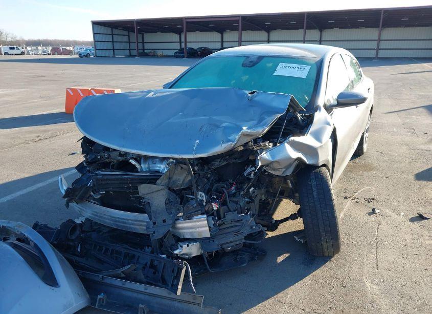 Photo 6 of 2016 Chrysler 200 TOURING (VIN 1C3CCCFB2GN182493)