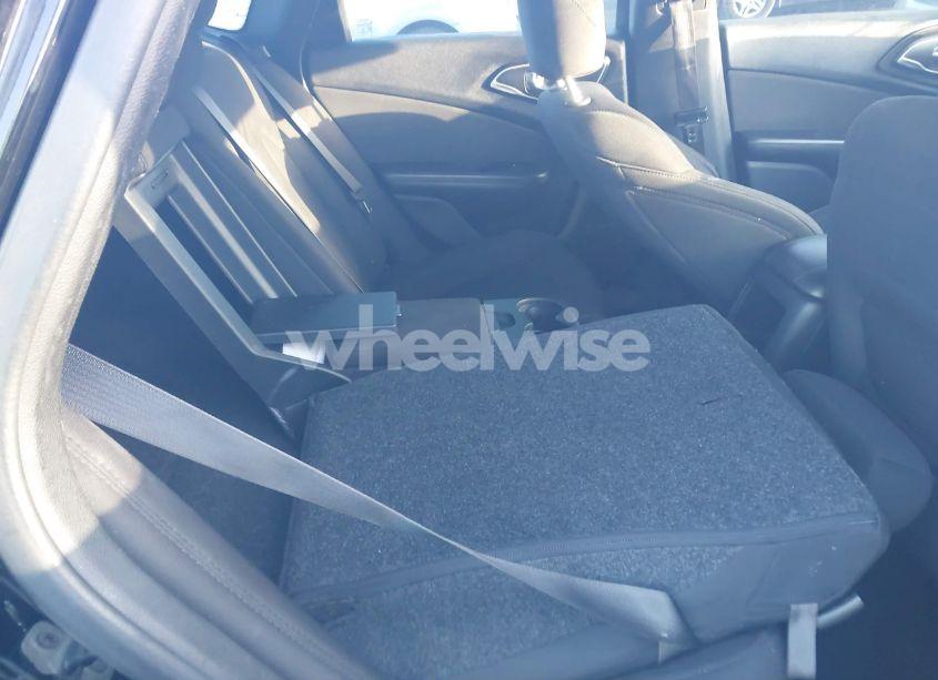 Photo 8 of 2015 Chrysler 200 LX (VIN 1C3CCCFB3FN547505)