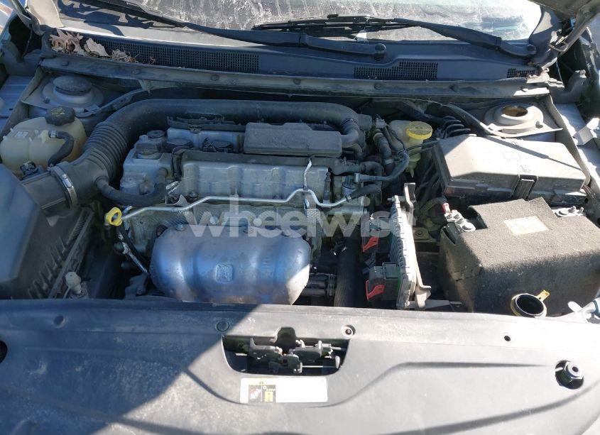 Photo 10 of 2016 Chrysler 200 TOURING (VIN 1C3CCCFB4GN183760)