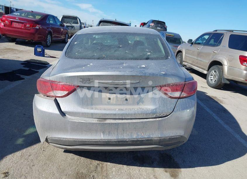 Photo 16 of 2016 Chrysler 200 TOURING (VIN 1C3CCCFB4GN183760)