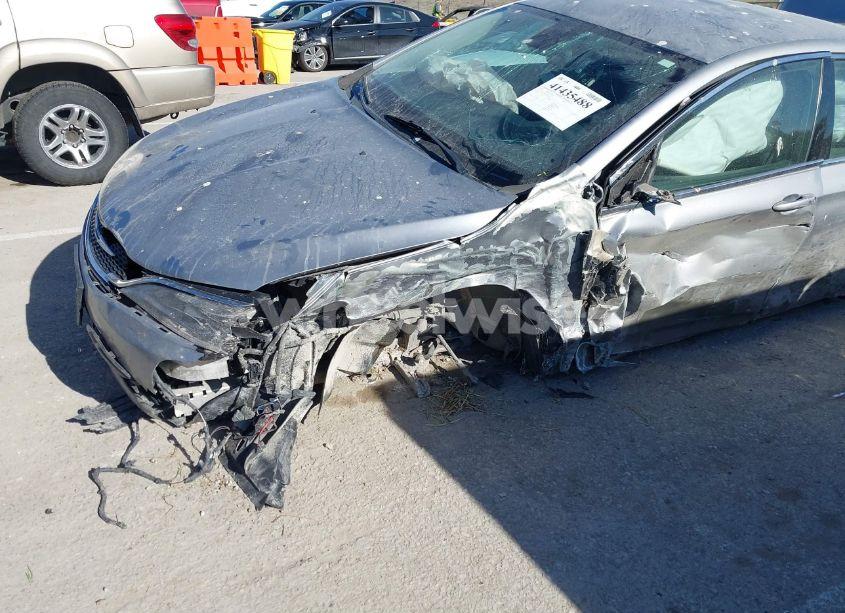 Photo 6 of 2016 Chrysler 200 TOURING (VIN 1C3CCCFB4GN183760)