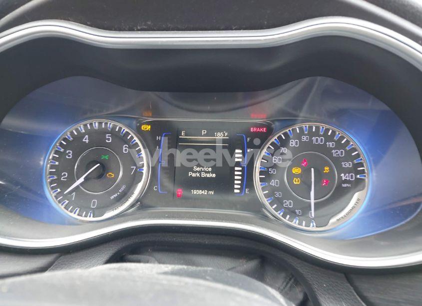 Photo 7 of 2016 Chrysler 200 TOURING (VIN 1C3CCCFB4GN183760)