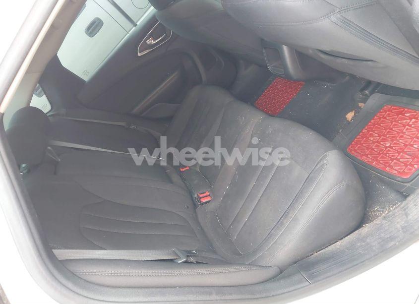 Photo 8 of 2015 Chrysler 200 LX (VIN 1C3CCCFB5FN560885)