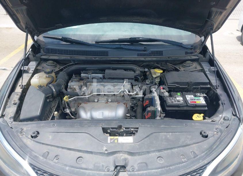 Photo 10 of 2015 Chrysler 200 LX (VIN 1C3CCCFB5FN588802)