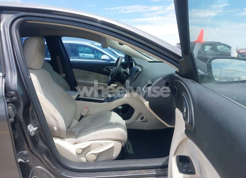 Photo 5 of 2015 Chrysler 200 LX (VIN 1C3CCCFB5FN588802)