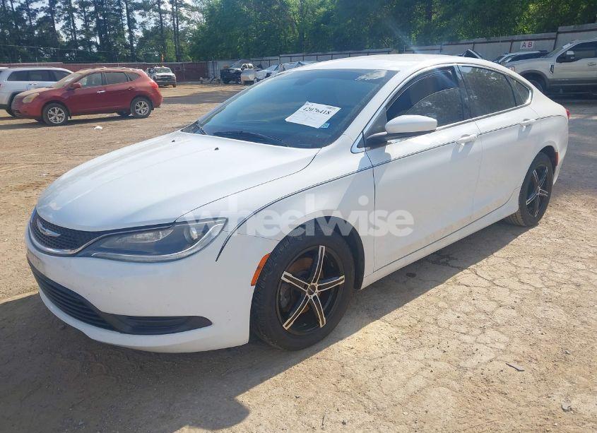 Photo 2 of 2016 Chrysler 200 LX (VIN 1C3CCCFB6GN147052)