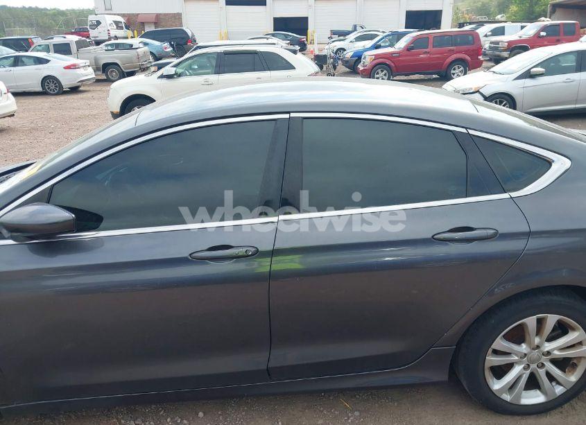 Photo 14 of 2016 Chrysler 200 TOURING (VIN 1C3CCCFB6GN196526)