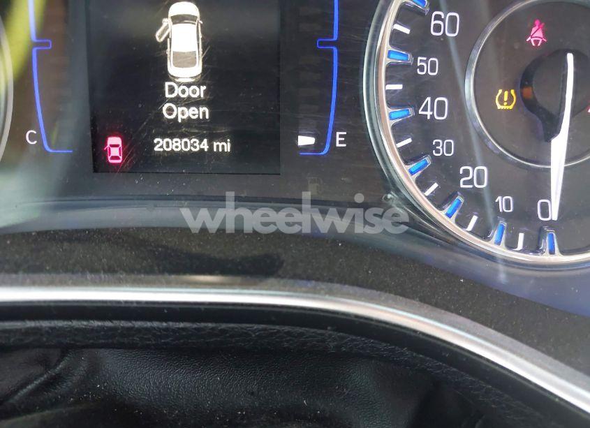 Photo 15 of 2016 Chrysler 200 TOURING (VIN 1C3CCCFB6GN196526)