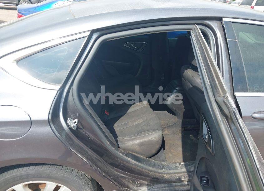 Photo 8 of 2016 Chrysler 200 TOURING (VIN 1C3CCCFB6GN196526)