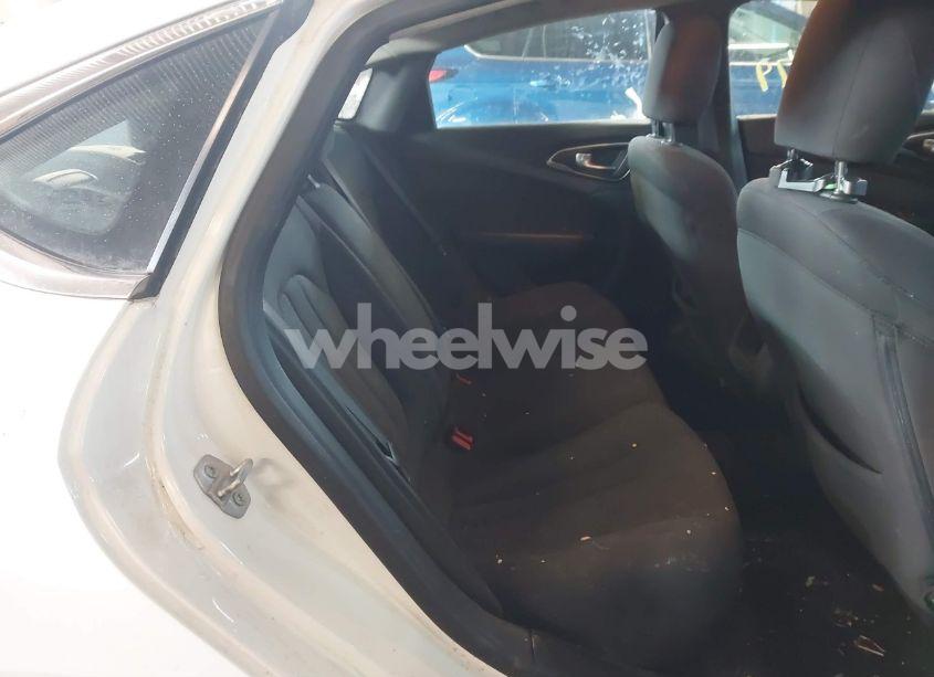 Photo 8 of 2015 Chrysler 200 LX (VIN 1C3CCCFB7FN687654)