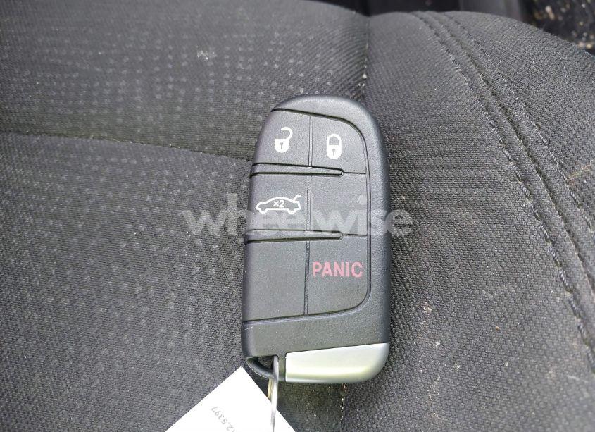 Photo 11 of 2016 Chrysler 200 TOURING (VIN 1C3CCCFB8GN192798)