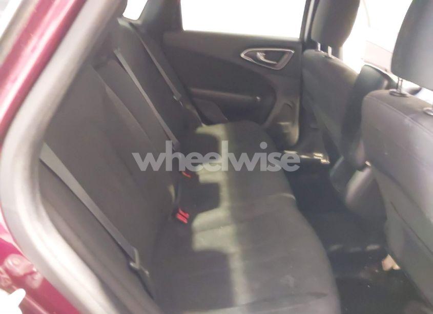 Photo 8 of 2016 Chrysler 200 TOURING (VIN 1C3CCCFB8GN192798)