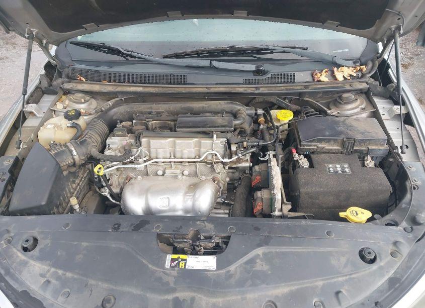 Photo 10 of 2015 Chrysler 200 LX (VIN 1C3CCCFB9FN560775)