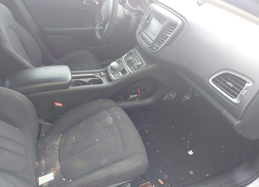 Photo 5 of 2015 Chrysler 200 LX (VIN 1C3CCCFB9FN560775)