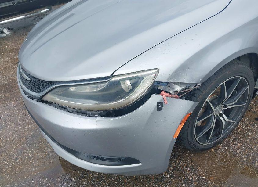 Photo 6 of 2015 Chrysler 200 LX (VIN 1C3CCCFB9FN560775)