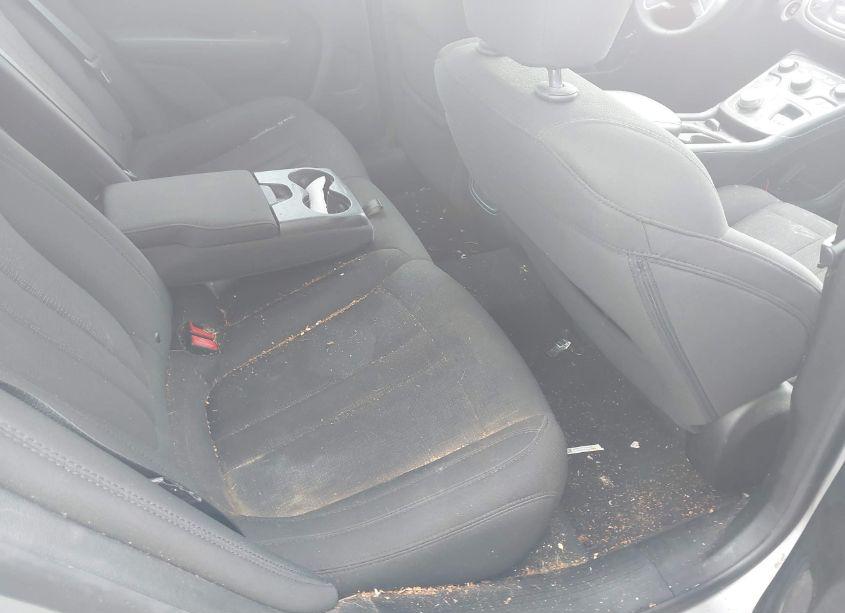 Photo 8 of 2015 Chrysler 200 LX (VIN 1C3CCCFB9FN560775)