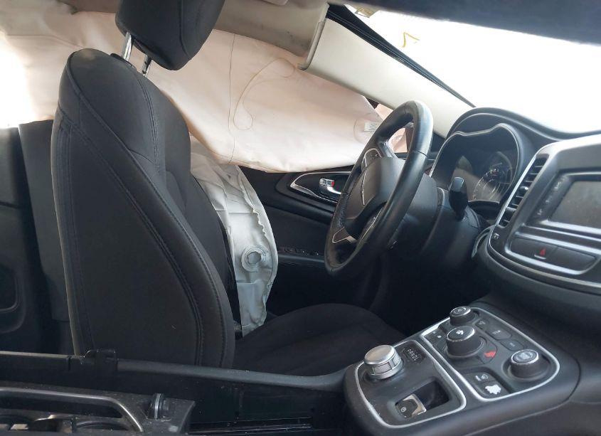 Photo 5 of 2016 Chrysler 200 TOURING (VIN 1C3CCCFB9GN182409)