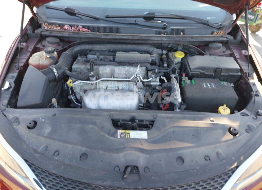 Photo 10 of 2016 Chrysler 200 TOURING (VIN 1C3CCCFB9GN189201)