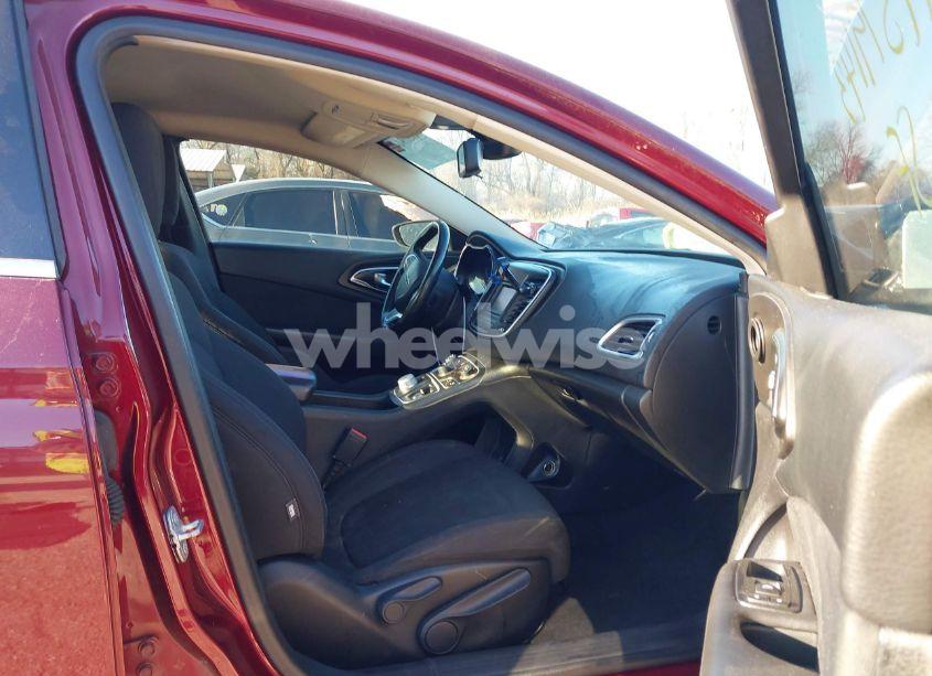 Photo 5 of 2016 Chrysler 200 TOURING (VIN 1C3CCCFB9GN189201)