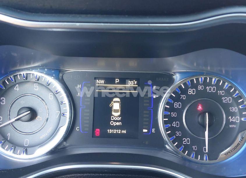 Photo 7 of 2016 Chrysler 200 TOURING (VIN 1C3CCCFB9GN189201)