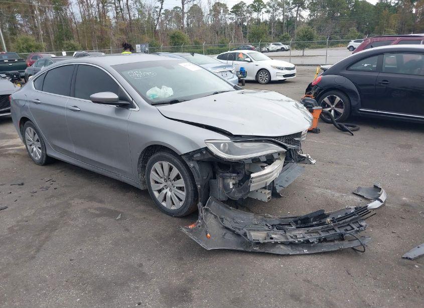 2015 Chrysler 200 LX (VIN 1C3CCCFBXFN567783) main photo