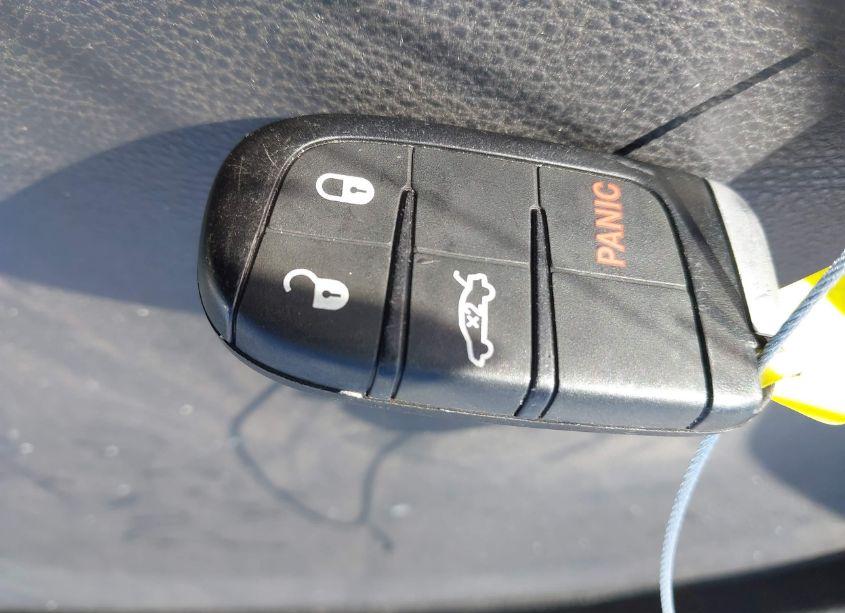 Photo 11 of 2015 Chrysler 200 LX (VIN 1C3CCCFBXFN567783)