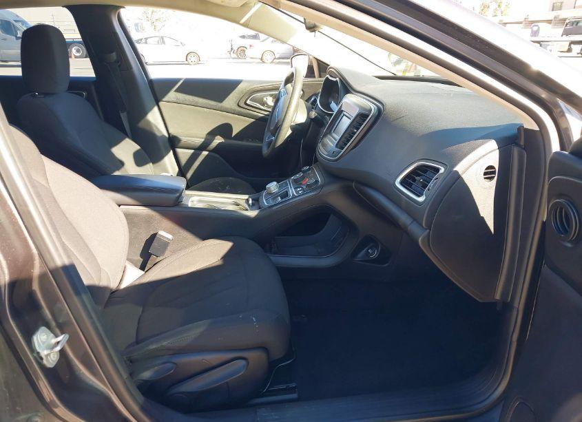 Photo 5 of 2016 Chrysler 200 LX (VIN 1C3CCCFBXGN100798)