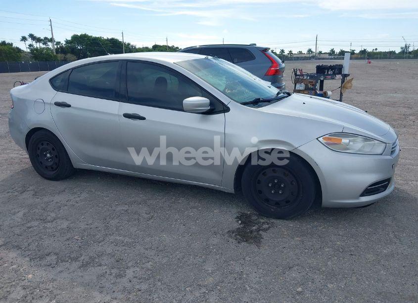 2013 Dodge Dart SE (VIN 1C3CDFAA0DD106463) main photo