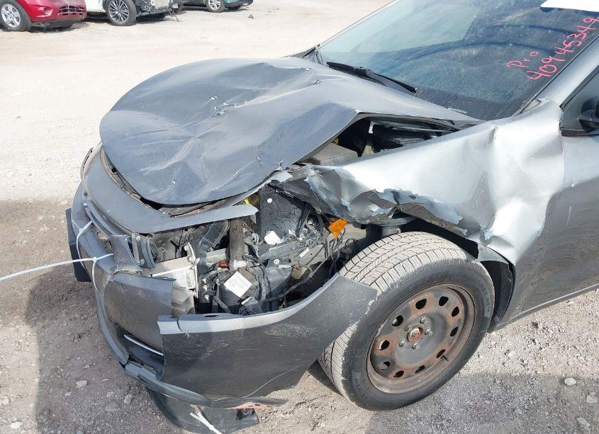 Photo 6 of 2013 Dodge Dart SE (VIN 1C3CDFAA0DD285104)