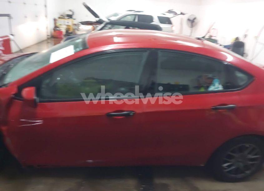 Photo 15 of 2013 Dodge Dart SE (VIN 1C3CDFAA1DD141531)