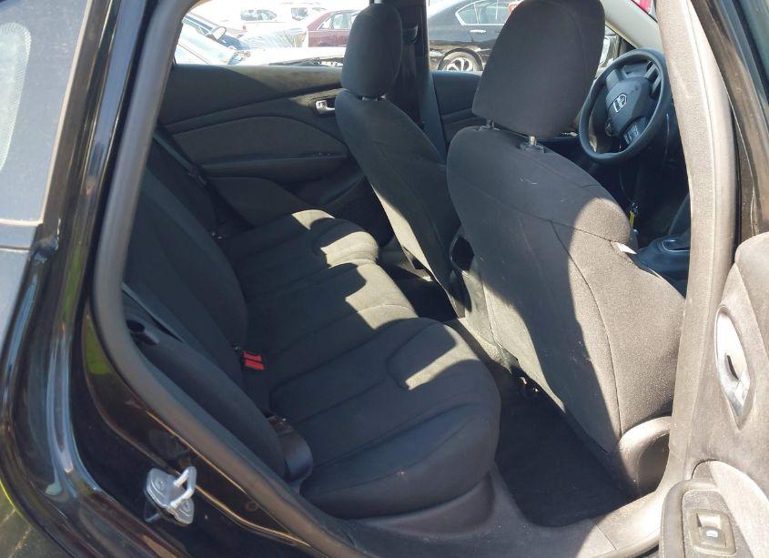 Photo 8 of 2013 Dodge Dart SE (VIN 1C3CDFAA1DD342913)