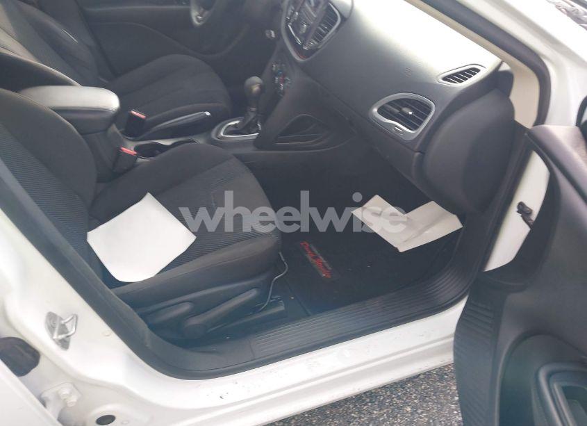 Photo 5 of 2015 Dodge Dart SE (VIN 1C3CDFAA1FD404359)