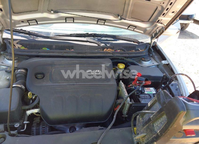 Photo 10 of 2013 Dodge Dart SE (VIN 1C3CDFAA2DD197414)