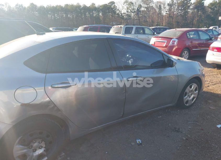 Photo 6 of 2015 Dodge Dart SE (VIN 1C3CDFAA2FD404631)